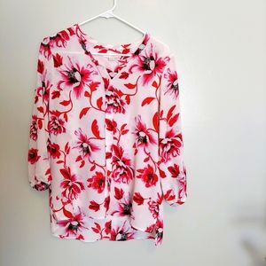 C&E top pink black V-neck Size Medium